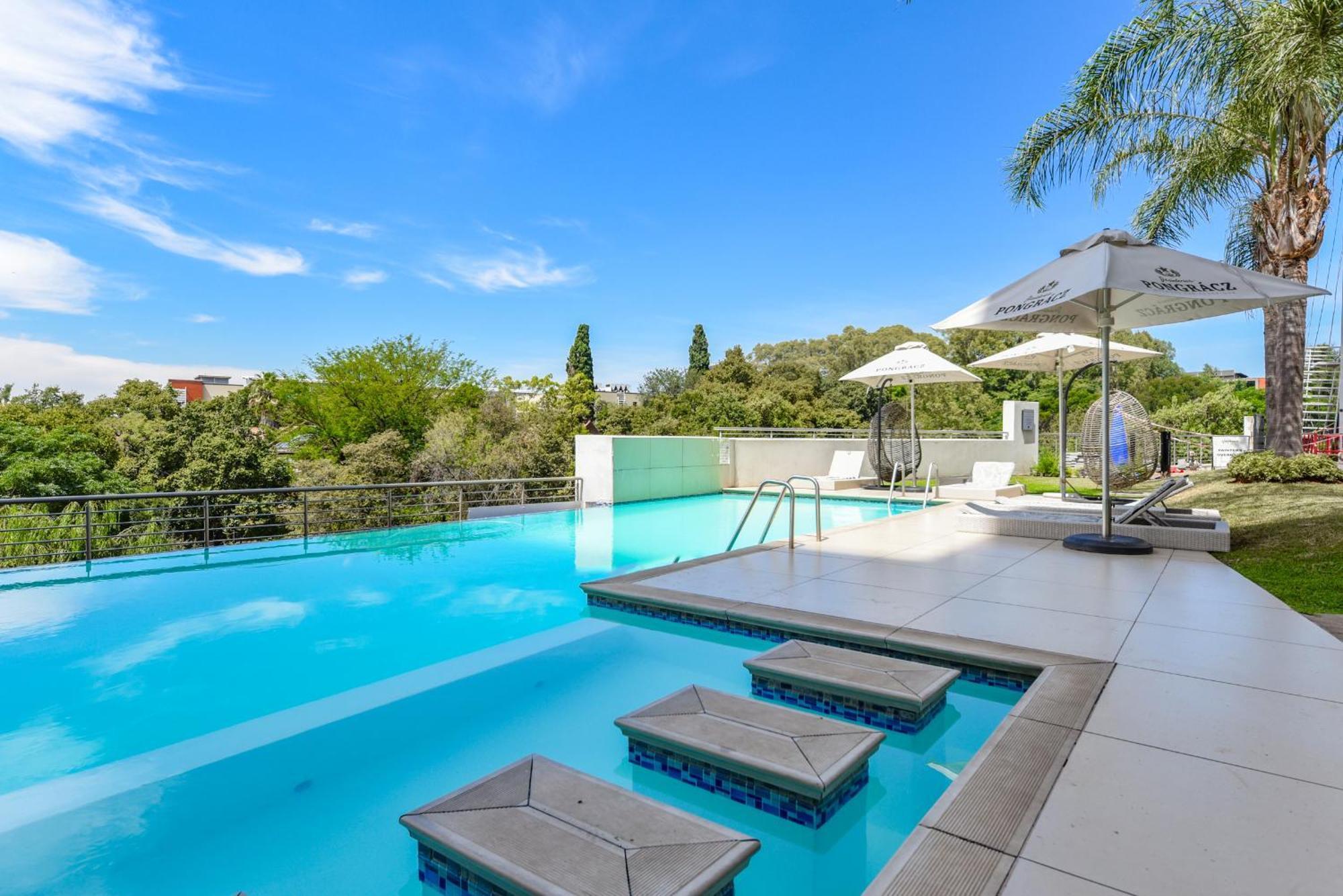 The Regency Apartments Pretoria-Noord エクステリア 写真